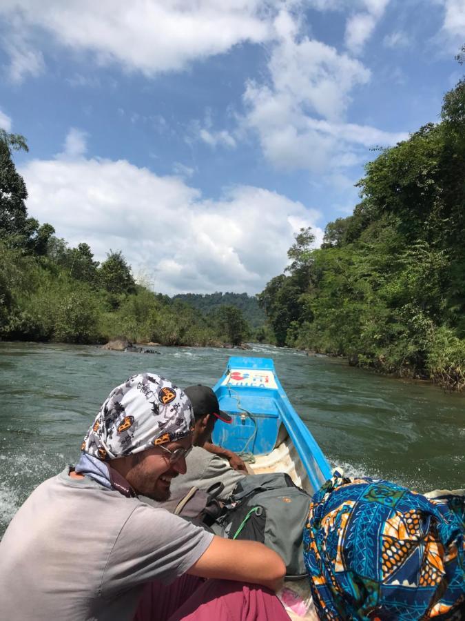Happy & Trekking Banlung